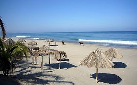 Angeles Del Mar